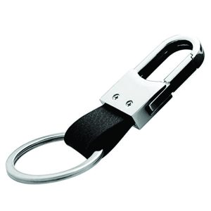 Chaveiro de couro com detalhe em metal