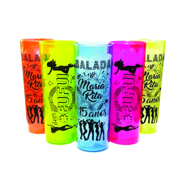Copos personalizados aniversário
