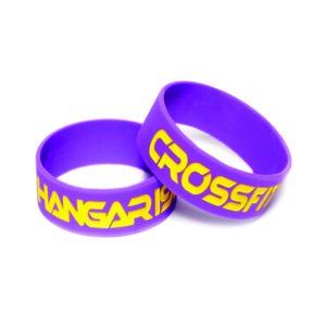 Pulseira de silicone larga