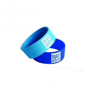 Pulseira de silicone com código de barras