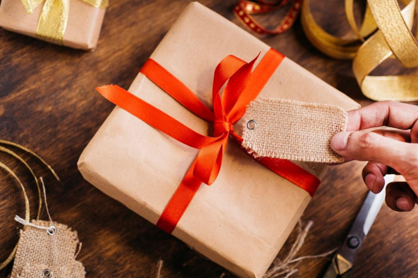 Brindes Personalizados para Networking: Como se Destacar em Eventos